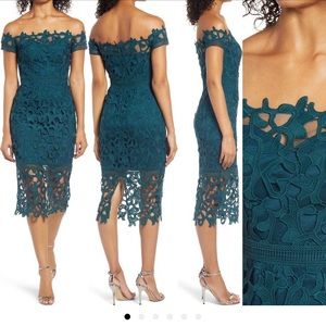 NWT Chi chi London Anna off the shoulder sheath lace cocktail dress. Sz12